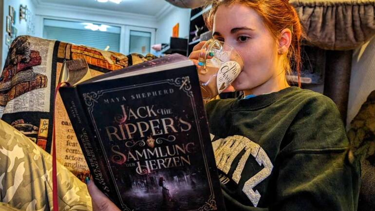 Rezension | „Jack the Ripper’s Sammlung der Herzen“ von Maya Shepherd